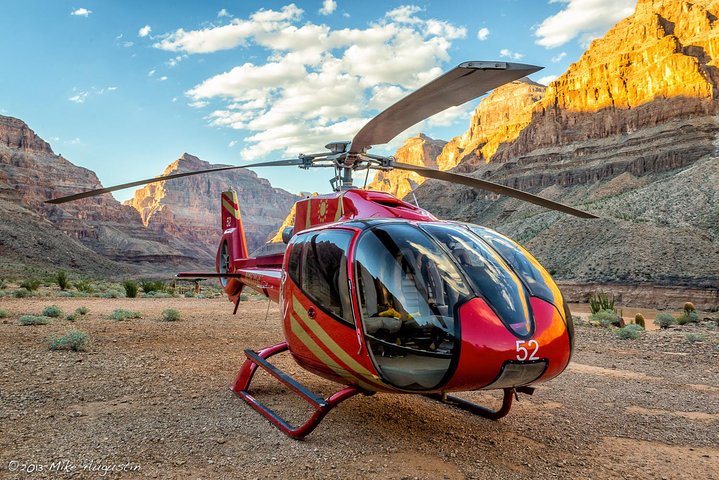 Hubschrauberrundflug über den Grand Canyon von Las Vegas aus, mit Champagner-Picknick