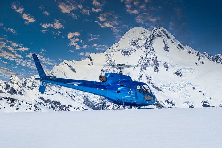 Pilot&#8217;s Choice &#8211; 2 Glaciers with Snow Landing &#8211; 35mins
