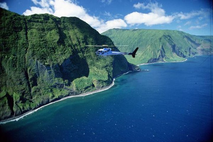 Circuit exclusif en hélicoptère de 45 minutes à l&rsquo;ouest de Maui et Molokai