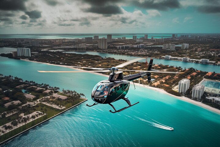 Tour en helicóptero privado de 1 hora por Miami y el sur de Florida