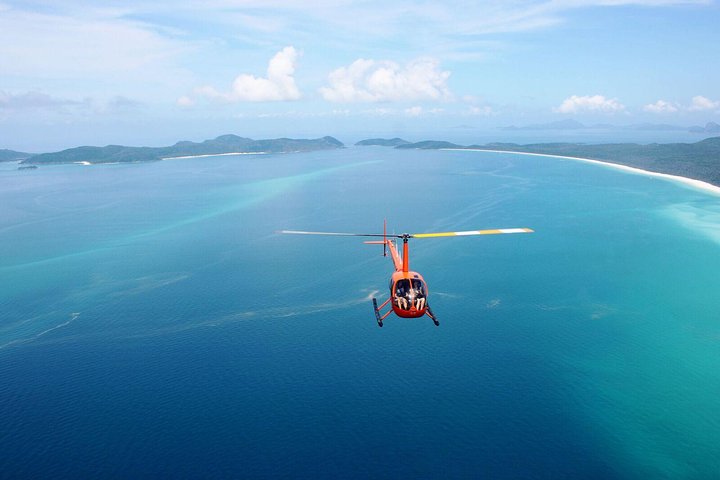 Recorrido panorámico en helicóptero por el arrecife
