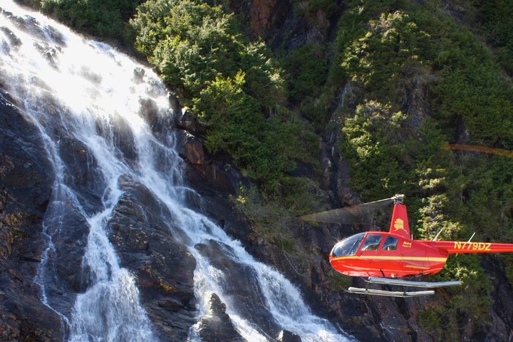 Excursion en hélicoptère à Ketchikan, lacs de montagne