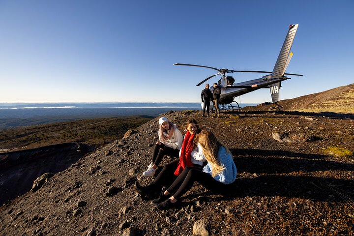 Mount Tarawera Volcanic Adventure in elicottero