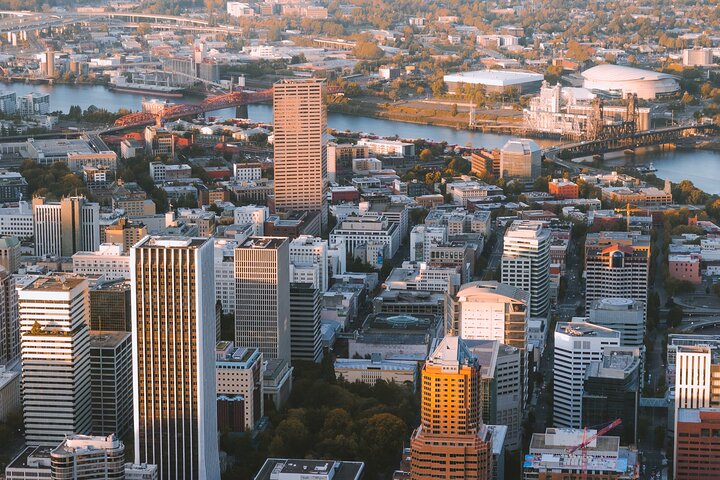 Downtown Portland Airplane Tour for 3 People