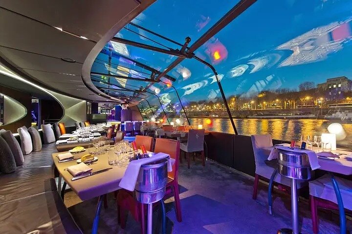 Crucero nocturno con cena y menú Paris Prestige &#8211; Bateaux Parisien Río Sena