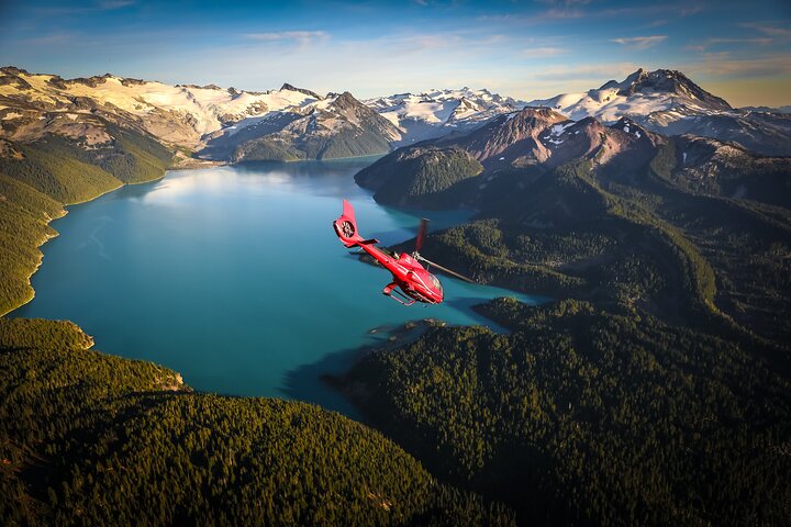 Tour en hélicoptère à Whistler + atterrissage en montagne