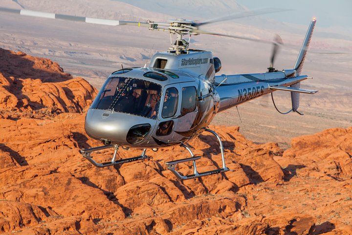 Largo recorrido en helicóptero por la parte oeste del Gran Cañón