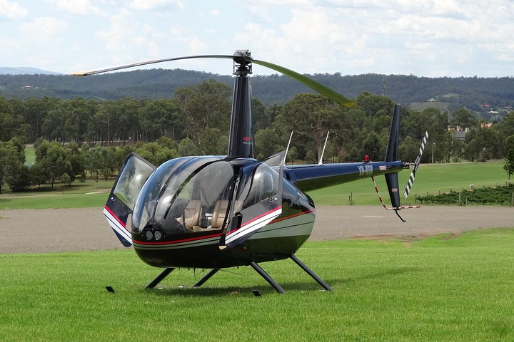 Tour in elicottero panoramico della Hunter Valley di 3 ore con pranzo di 3 portate da Cessnock