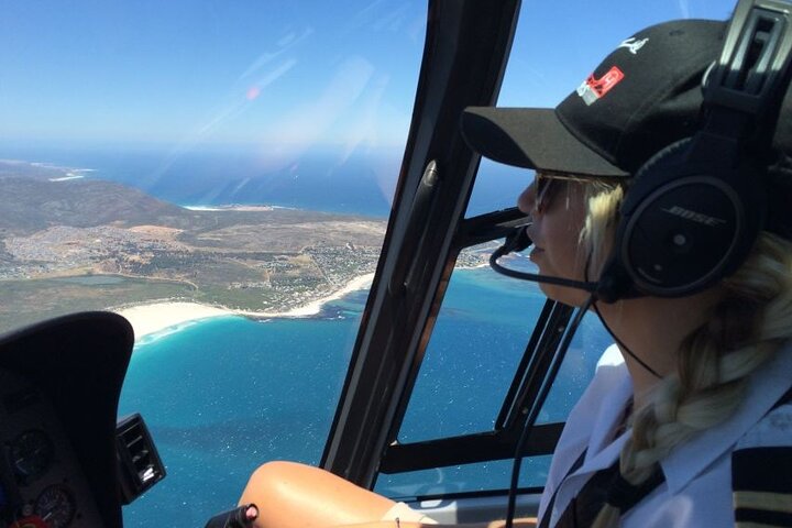 Vol privé en hélicoptère avec billet d&rsquo;excursion en bateau depuis Cape Town