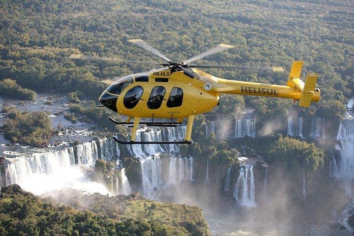 Volo in elicottero sopra le cascate di Iguazu dagli hotel di Puerto Iguazú