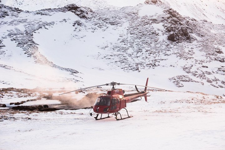 Vuelo en helicóptero en Reikiavik: paisajes geotérmicos