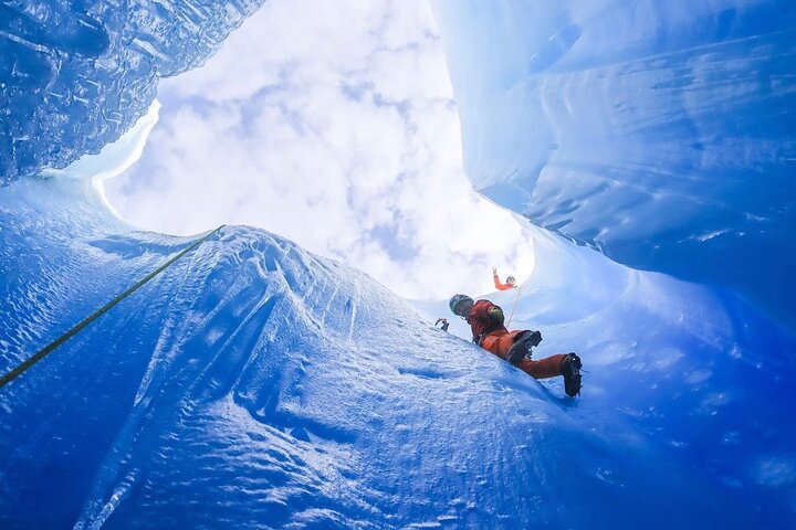 Heli Glacier Crevasse Ice Climbing &#8211; Verano